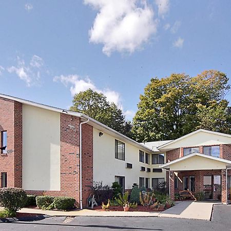 Riverdale Inn West Springfield Buitenkant foto
